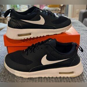 Nike Air Max Thea Grade School Youth Boy 4.5Y Black White Running Shoes